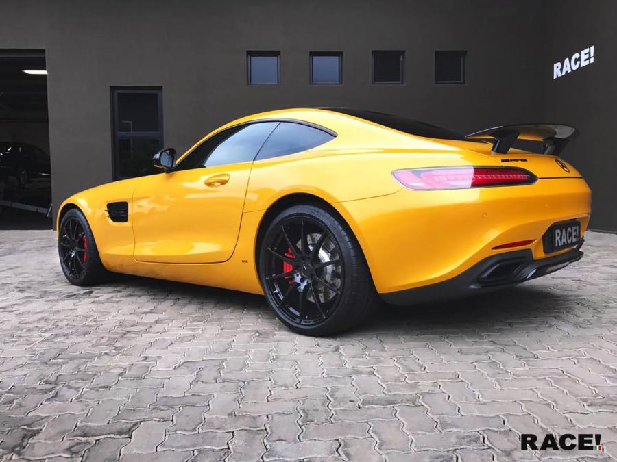  Mercedes-AMG GT S by RACE! 2016 года  (фото 2 из 3)